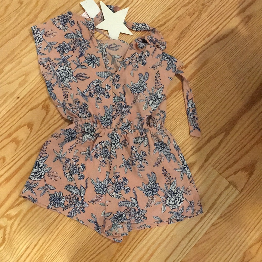 romper - Picture 2 of 3